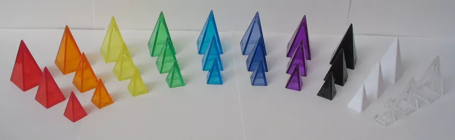 Looney Pyramids.pngside