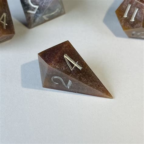 d4 crystal.pnglogo